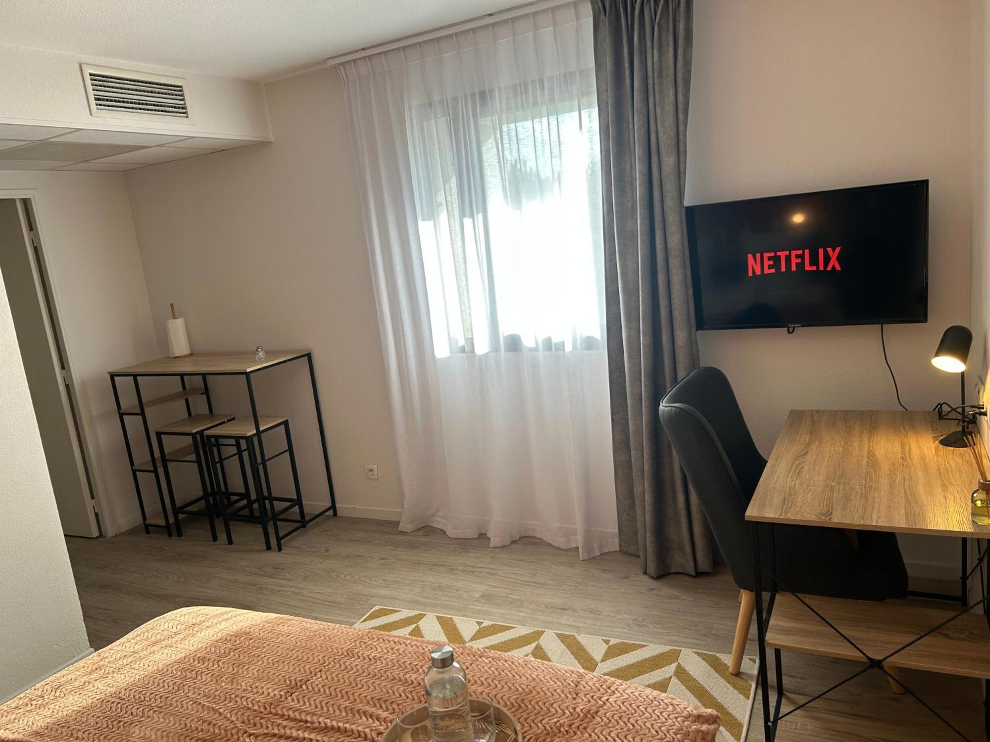 Appart'Hotel - Gare Tgv - Avignone Esterno foto
