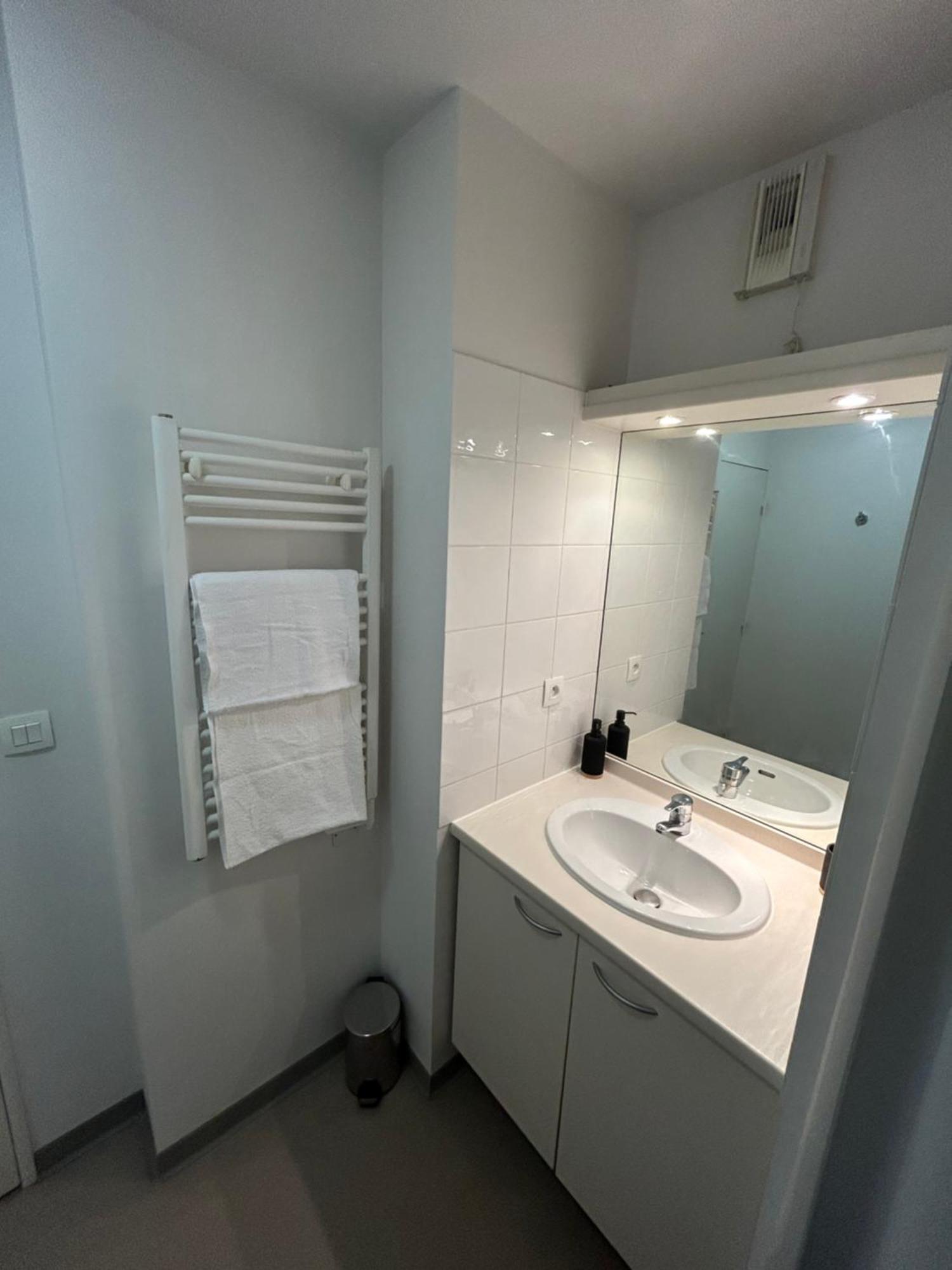 Appart'Hotel - Gare Tgv - Avignone Esterno foto